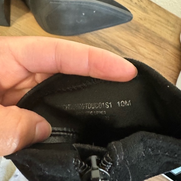 Steve Madden Womens Touchdown Black Suede Ankle Boots Chunky Heel Size 10 - Picture 3 of 7